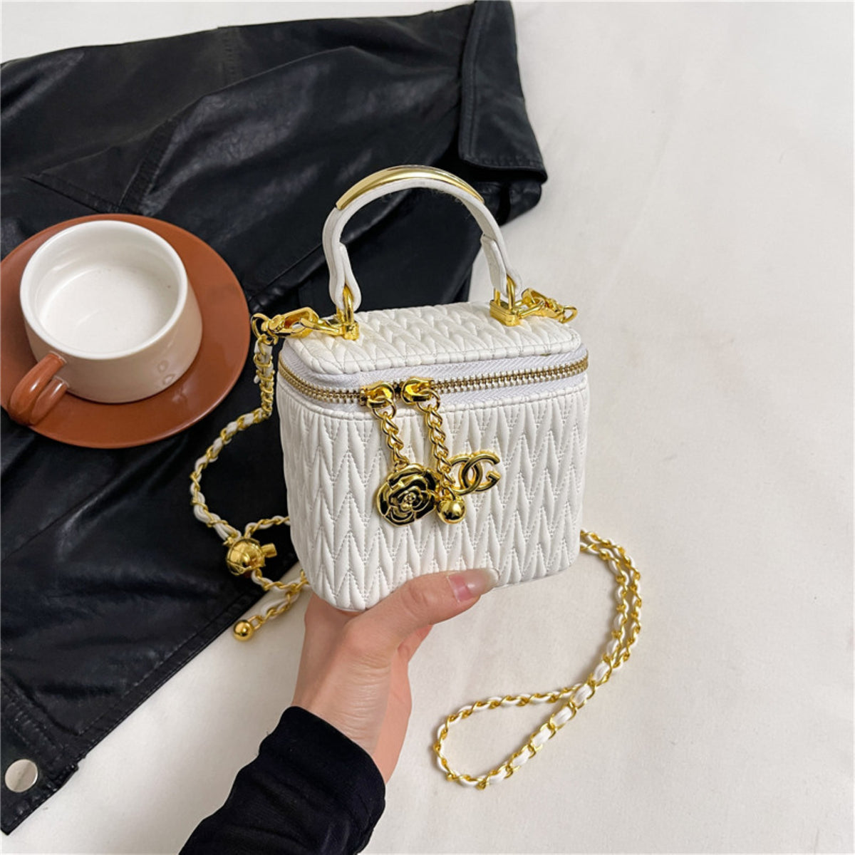 Modern Chic All-Season PU/Artificial Leather/Microfiber Leather Women's Handbags Box Bags | Color: White | Image 2