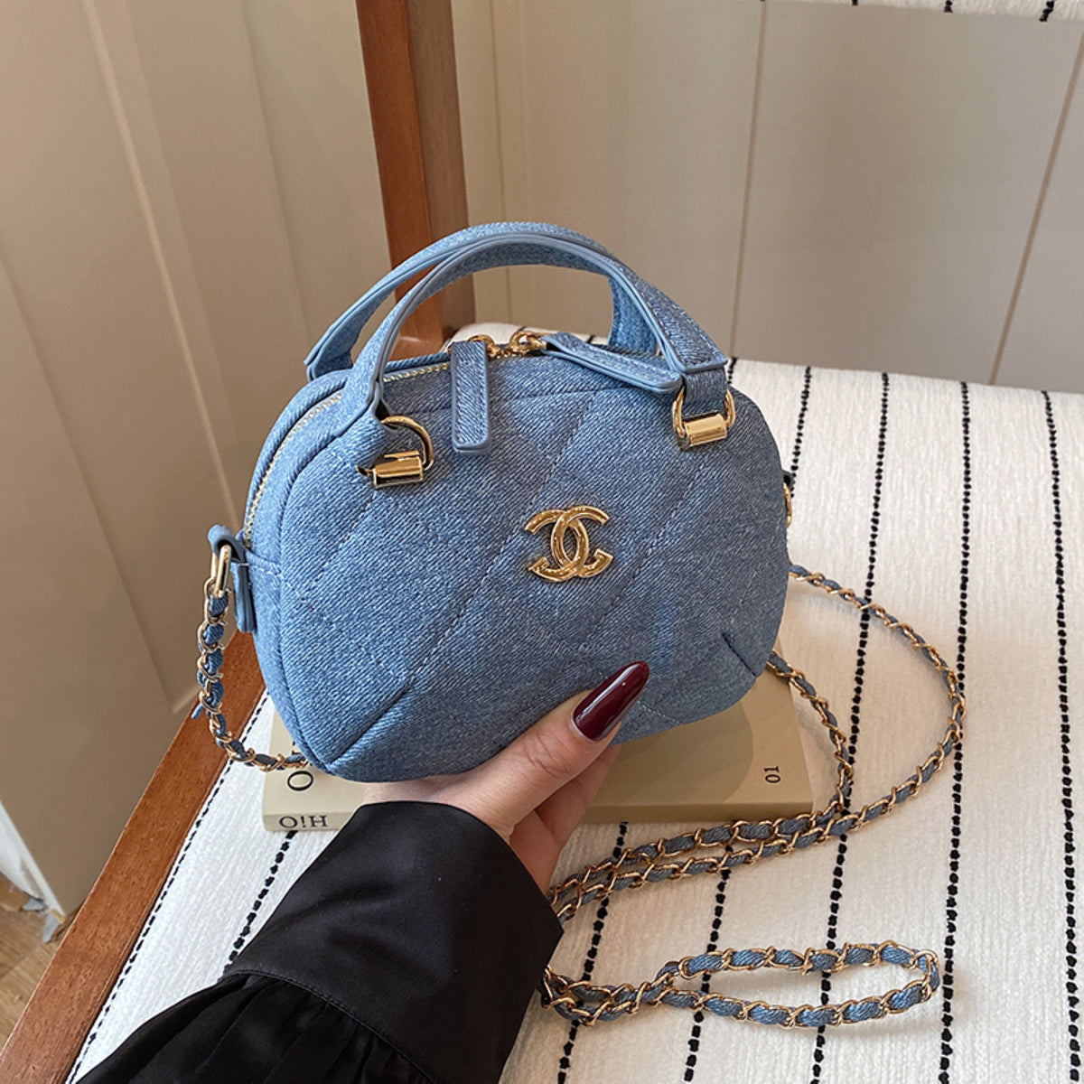 Modern Chic All-Season PU/Artificial Leather/Microfiber Leather Women's Handbags Other Bags | Color: Blue | Image 3