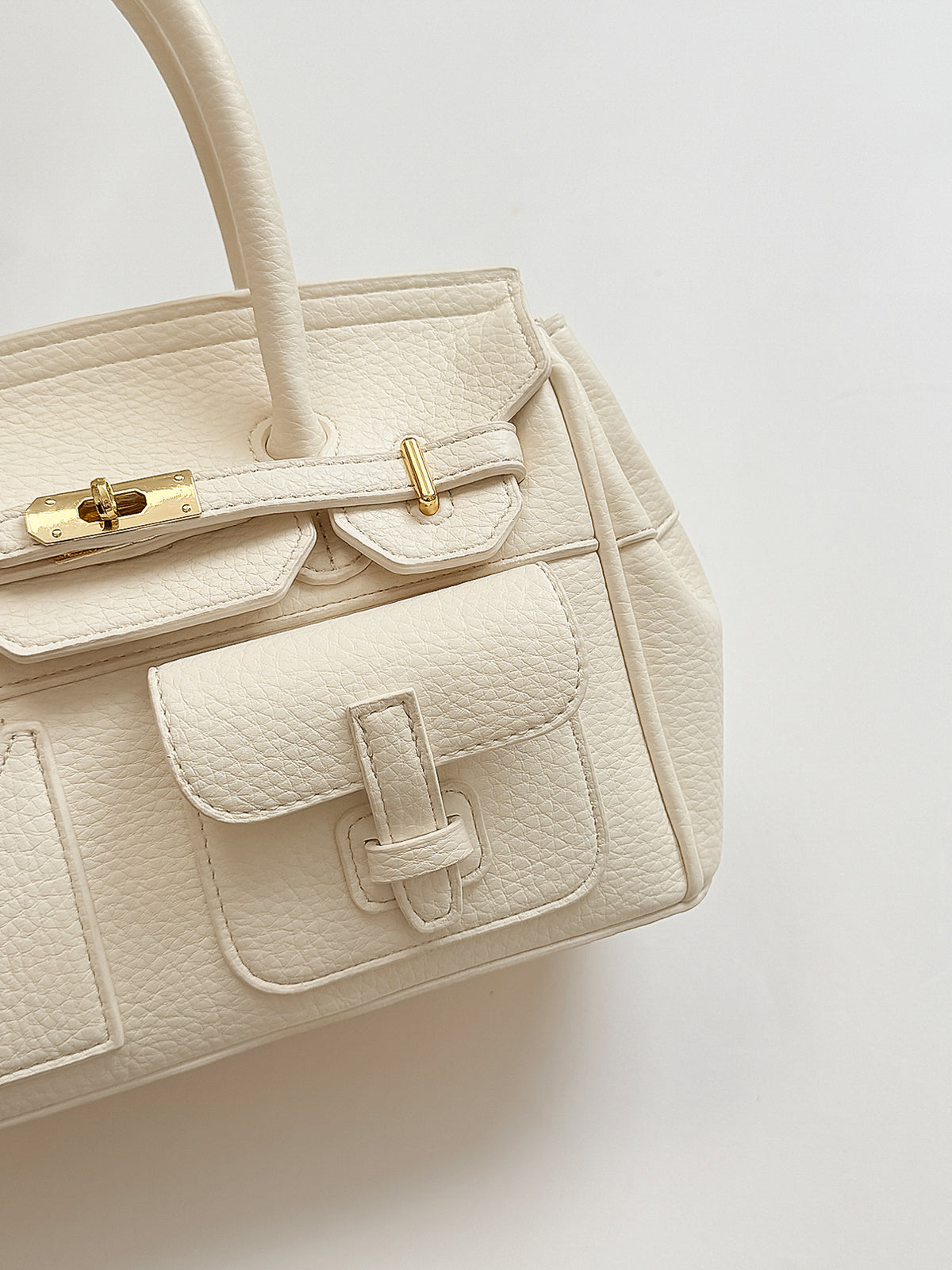 Modern Chic All-Season PU/Artificial Leather/Microfiber Leather Women's Crossbody Bags Other Bags | Color: White | Image 2