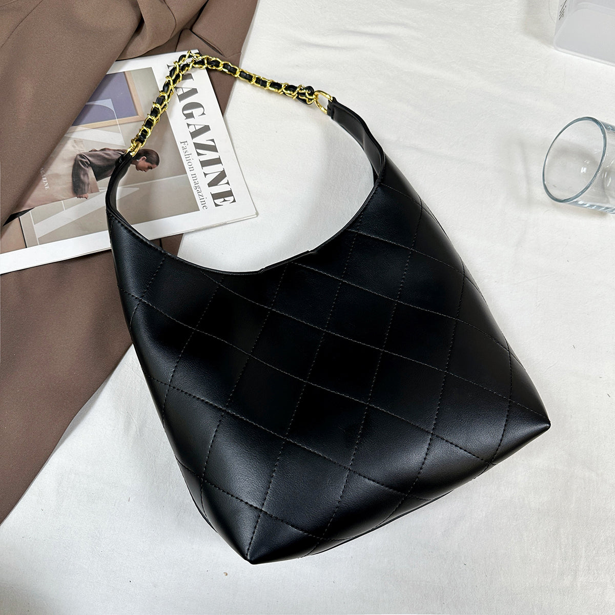 Modern Chic All-Season PU/Artificial Leather/Microfiber Leather Women's Handbags Tote Bags | Color: Black | Image 3