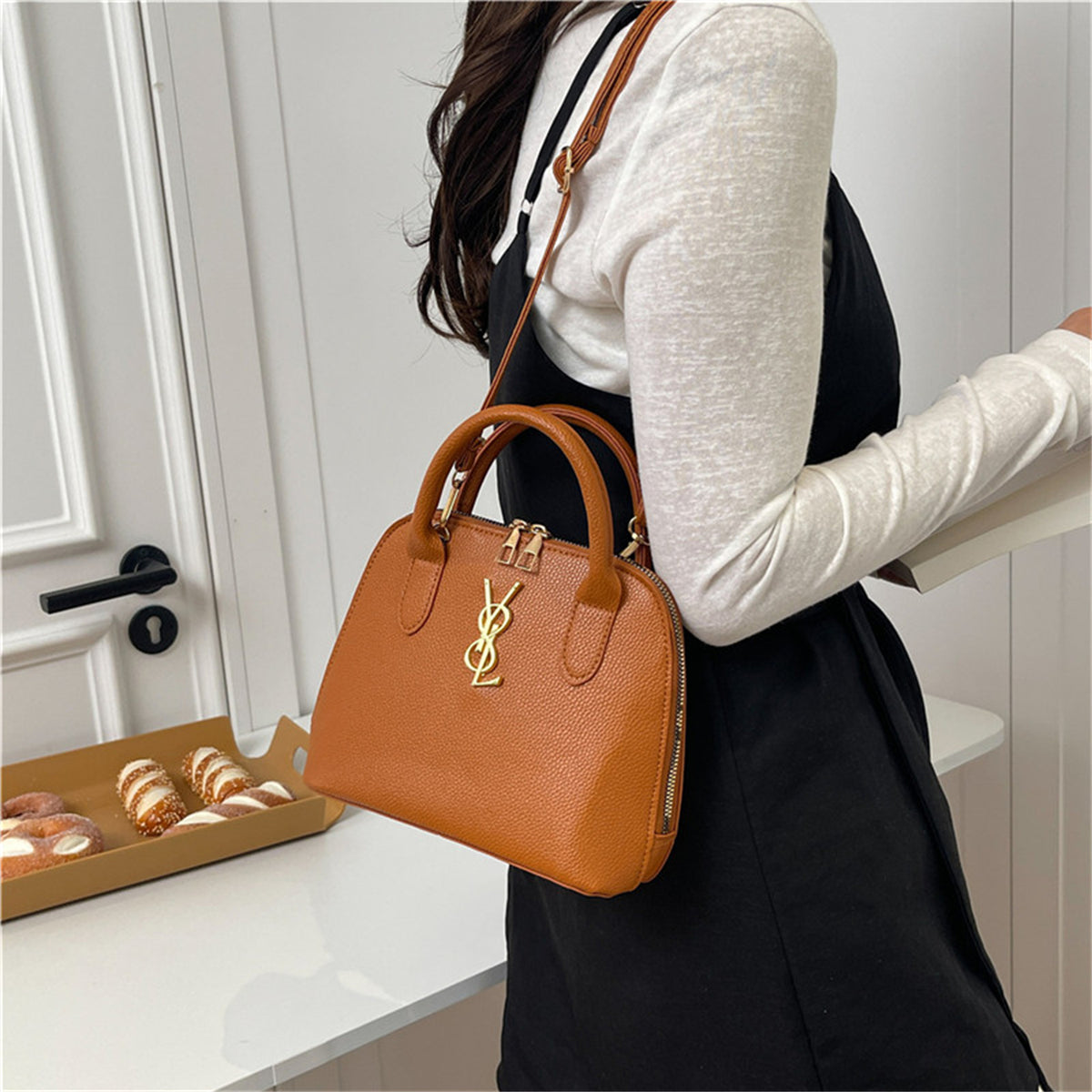 Modern Chic All-Season PU/Artificial Leather/Microfiber Leather Women's Handbags Other Bags | Color: Brown | Image 2