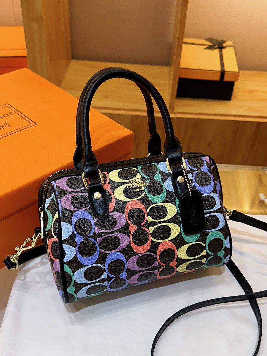 Modern Chic All-Season PU/Artificial Leather/Microfiber Leather Women's Handbags Other Bags | Color: Black | Image 1