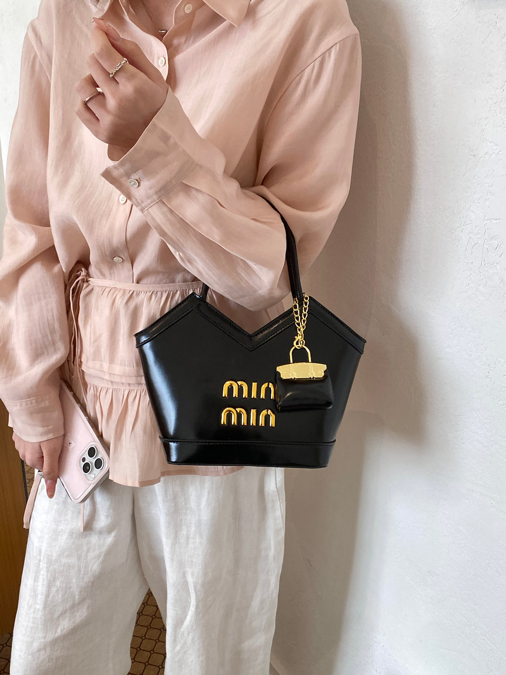Modern Chic All-Season PU/Artificial Leather/Microfiber Leather Women's Crossbody Bags Other Bags | Color: Black | Image 1