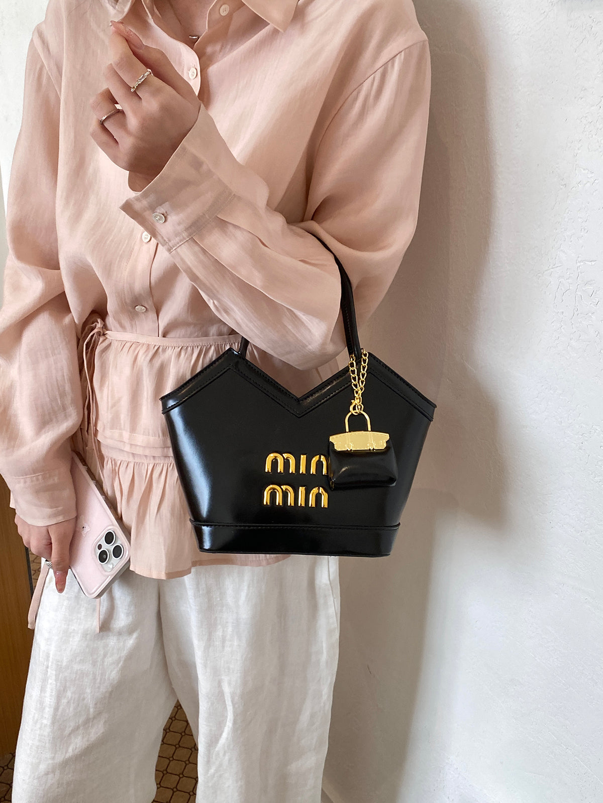 Modern Chic All-Season PU/Artificial Leather/Microfiber Leather Women's Crossbody Bags Other Bags | Color: Black | Image 1
