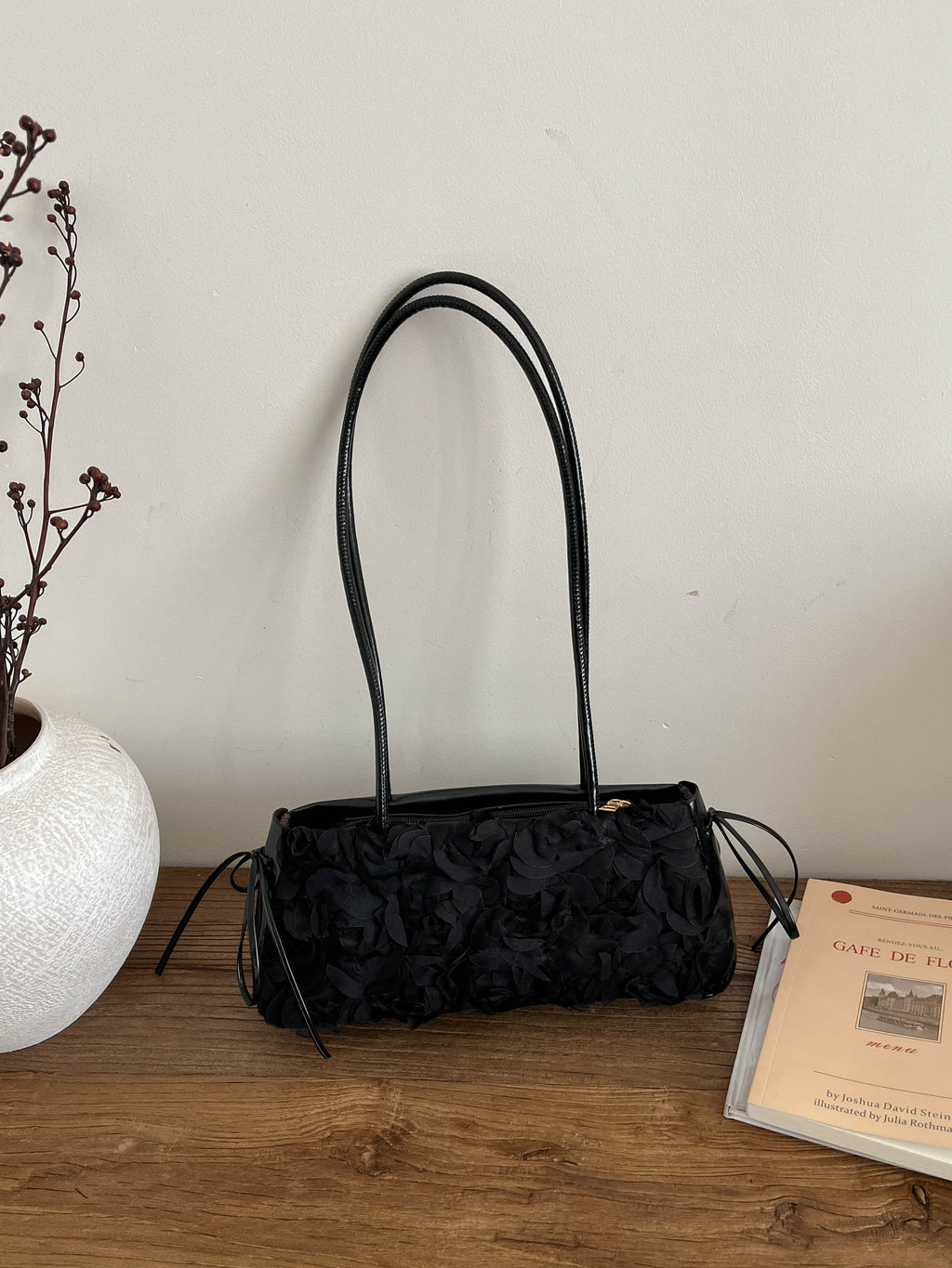 Modern Chic All-Season PU/Artificial Leather/Microfiber Leather Women's Shoulder Bags Underarm Bags | Color: Black | Image 1