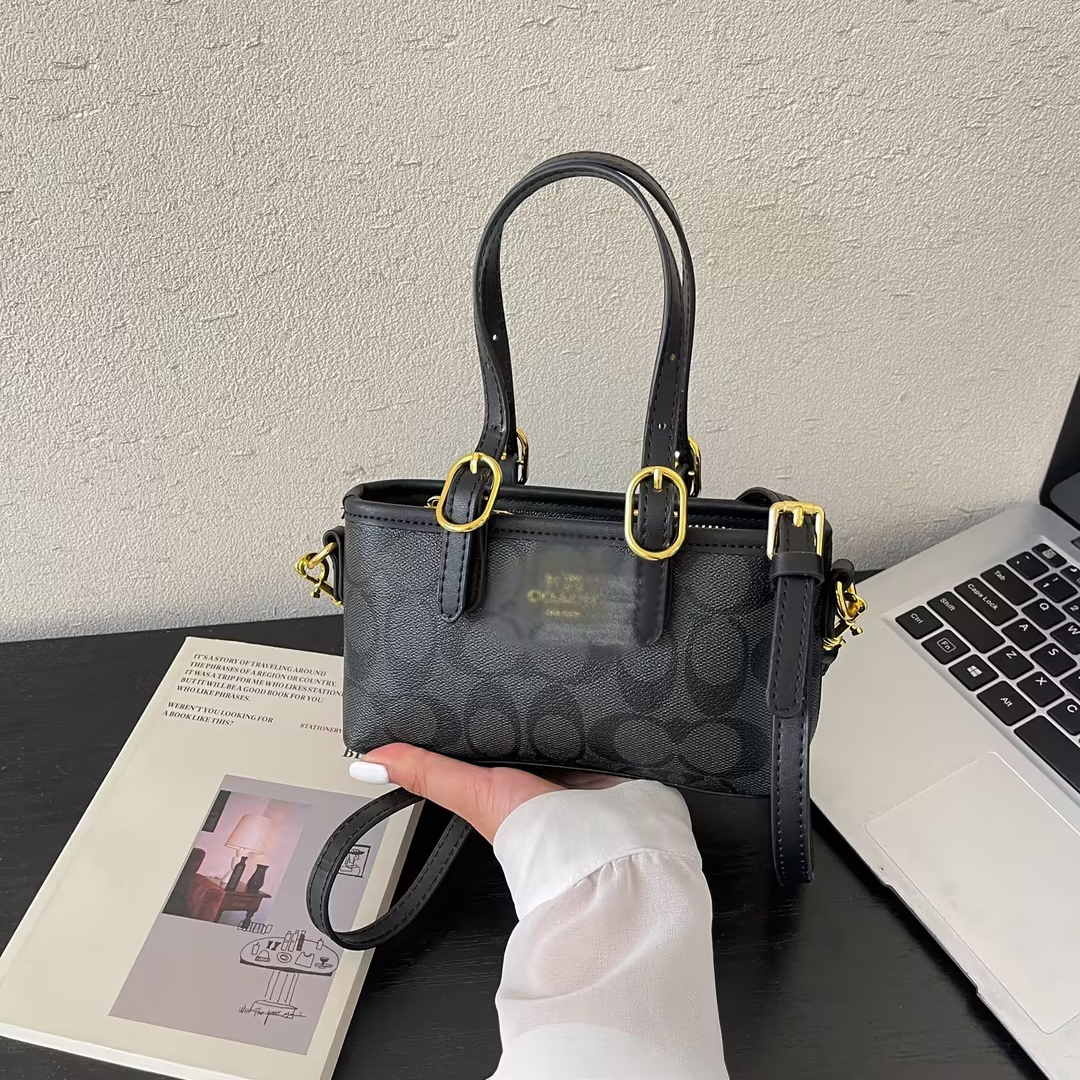 Modern Chic All-Season PU/Artificial Leather/Microfiber Leather Women's Handbags Other Bags | Color: Style 4 | Image 3