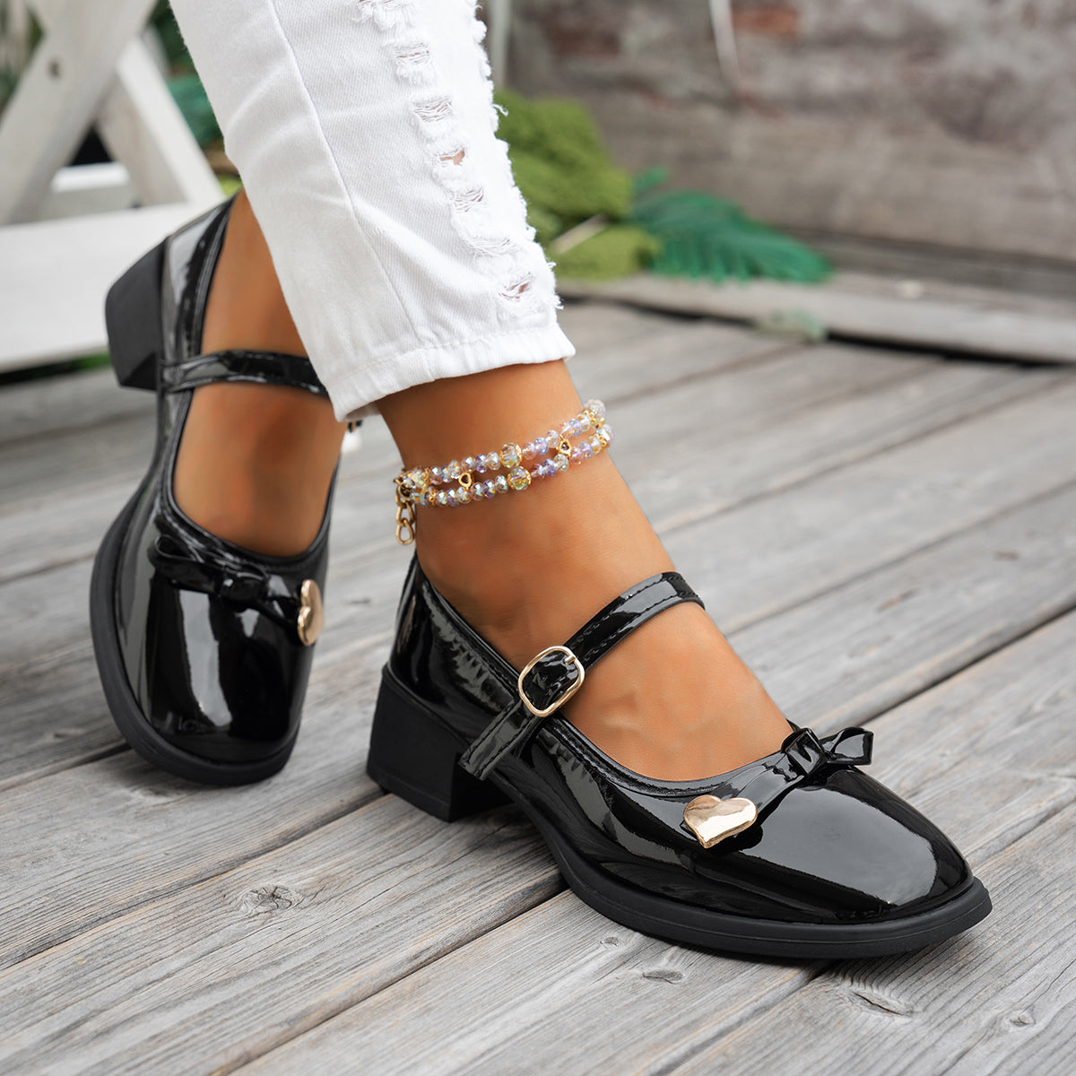 Modern Chic All-Season PU/Artificial Leather/Microfiber Leather Women's Flat Shoes | Color: Black | Image 1
