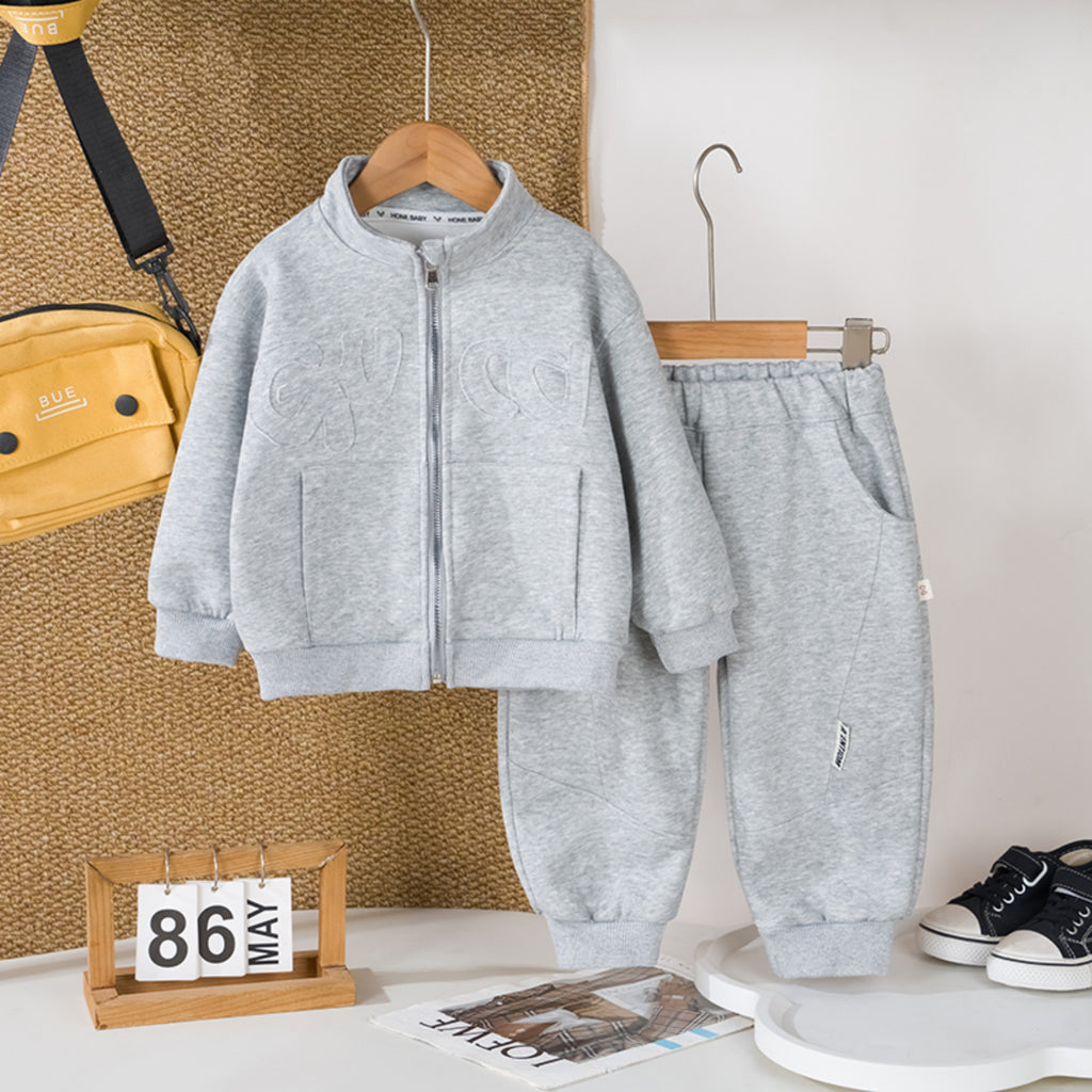 Modern Chic All-Season Casual Sporty Autumn 2-Piece Boys' Pants Suit, Ages 2-7 | Color: Grey | Image 3