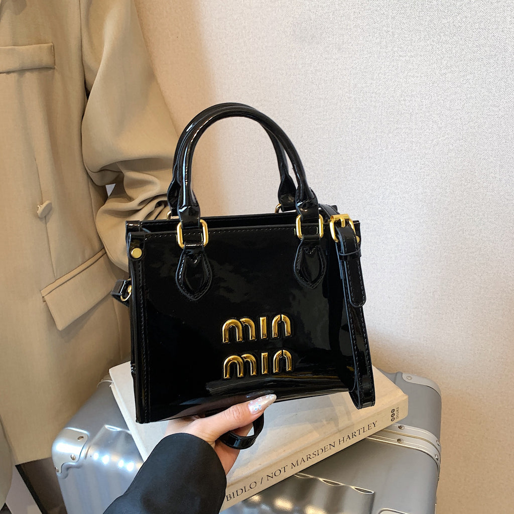 Modern Chic All-Season PU/Artificial Leather/Microfiber Leather Women's Shoulder Bags Other Bags | Color: Black | Image 2