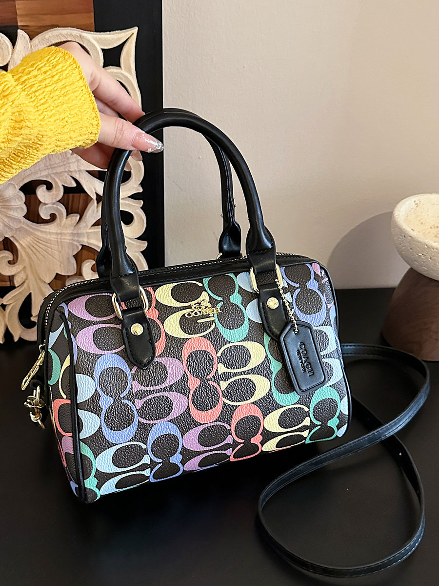 Modern Chic All-Season PU/Artificial Leather/Microfiber Leather Women's Handbags Other Bags | Color: Black | Image 3