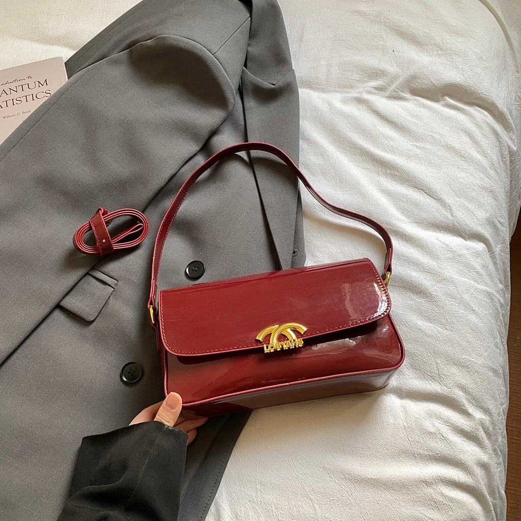 Modern Chic All-Season PU/Artificial Leather/Microfiber Leather Women's Handbags Other Bags | Color: Red | Image 1