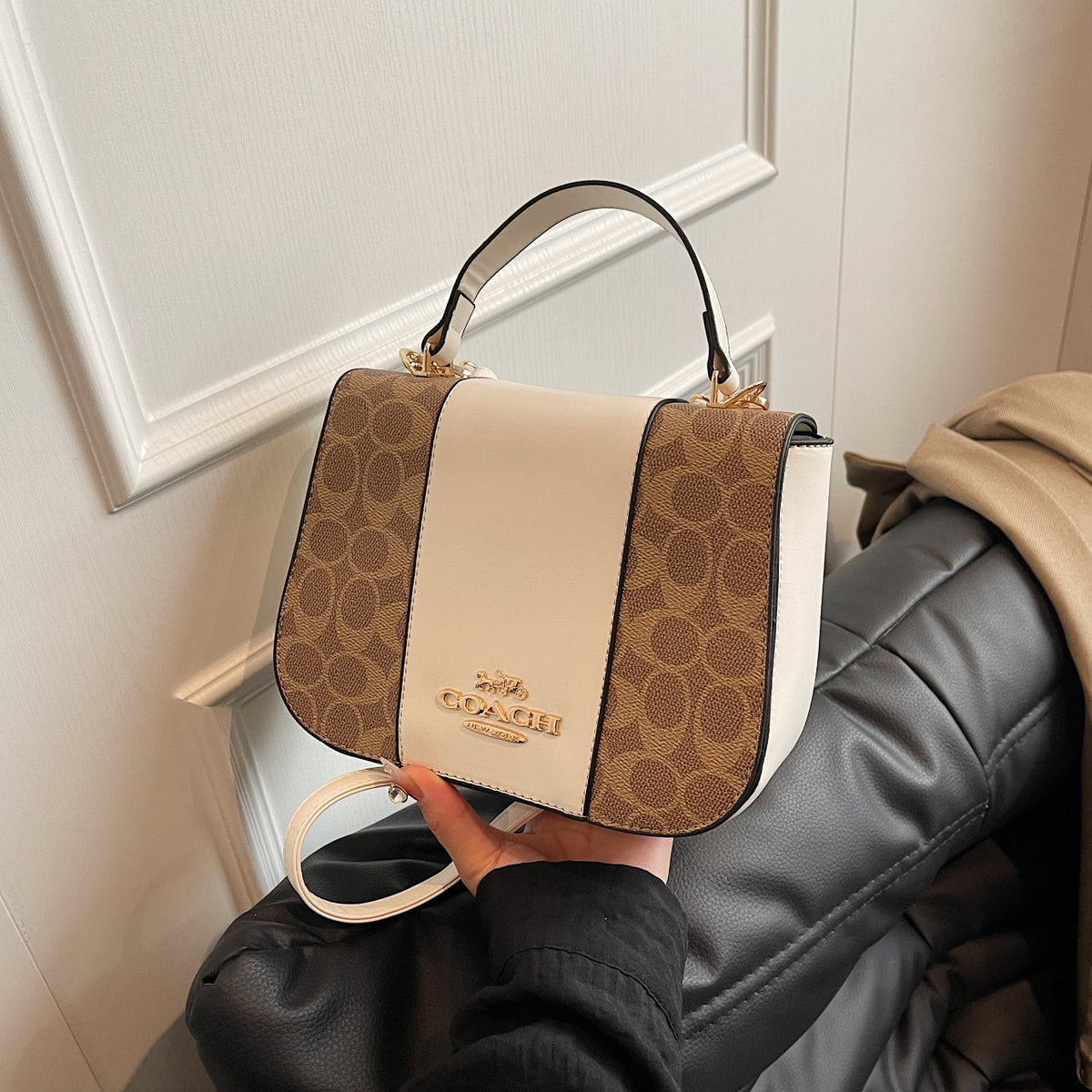 Modern Chic All-Season PU/Artificial Leather/Microfiber Leather Women's Crossbody Bags Other Bags | Color: White | Image 3