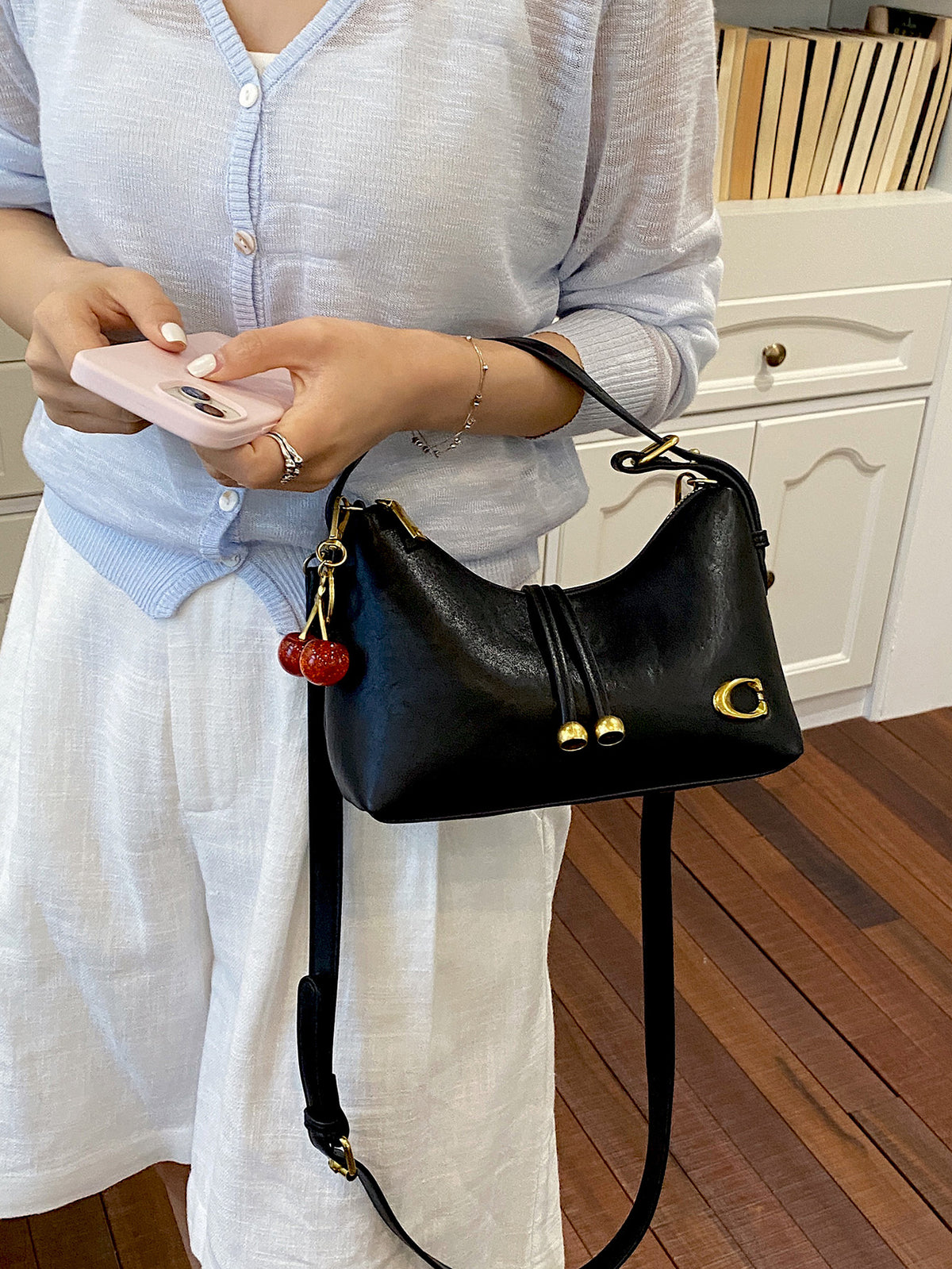 Modern Chic All-Season PU/Artificial Leather/Microfiber Leather Women's Crossbody Bags Other Bags | Color: Black | Image 1