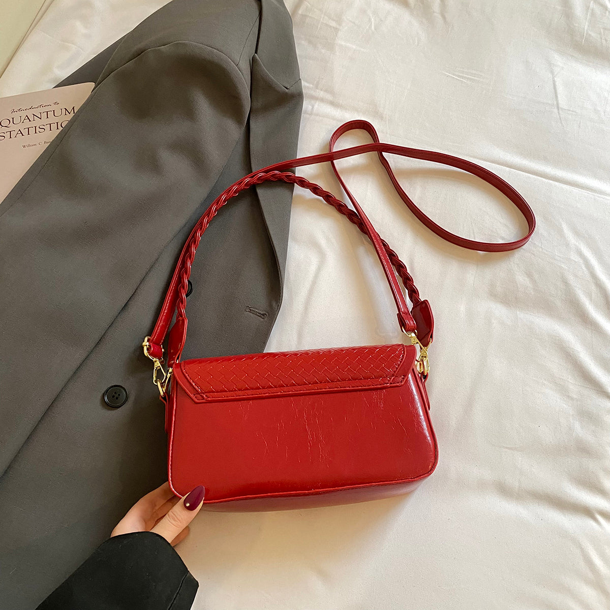 Modern Chic All-Season PU/Artificial Leather/Microfiber Leather Women's Handbags Other Bags | Color: Red | Image 3