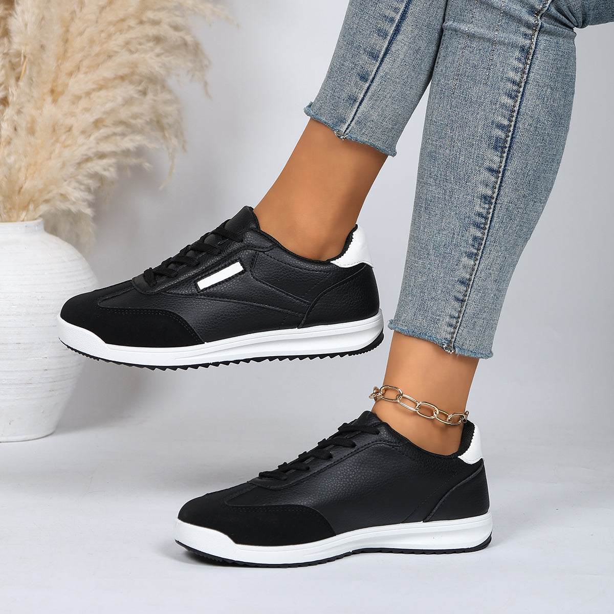 Modern Chic All-Season PU/Artificial Leather/Microfiber Leather Women's Casual Shoes | Color: Black | Image 3