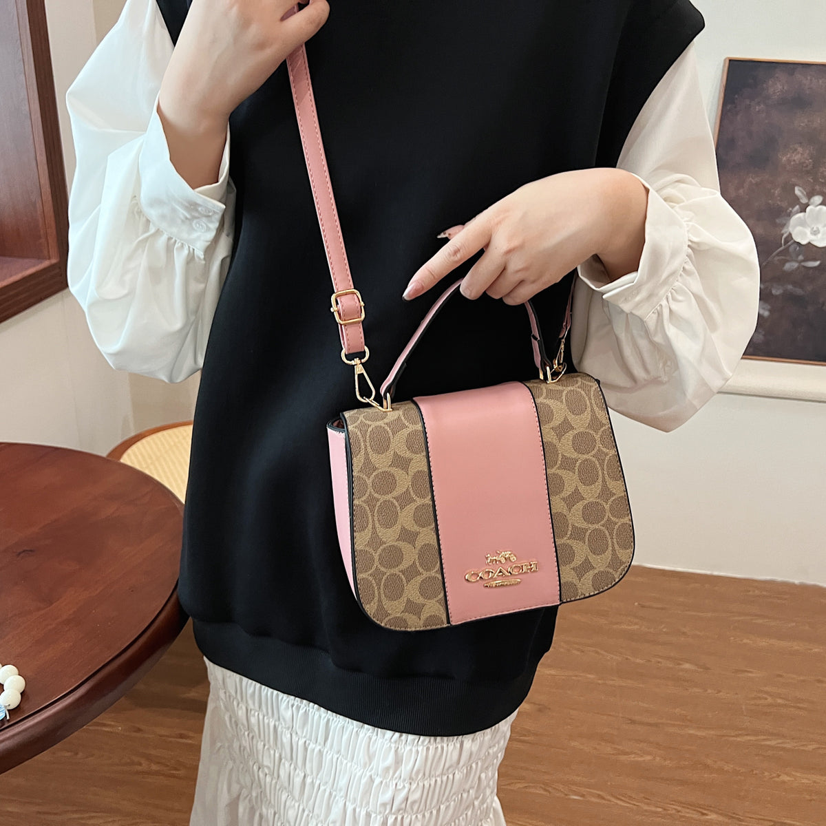 Modern Chic All-Season PU/Artificial Leather/Microfiber Leather Women's Crossbody Bags Other Bags | Color: Pink | Image 1