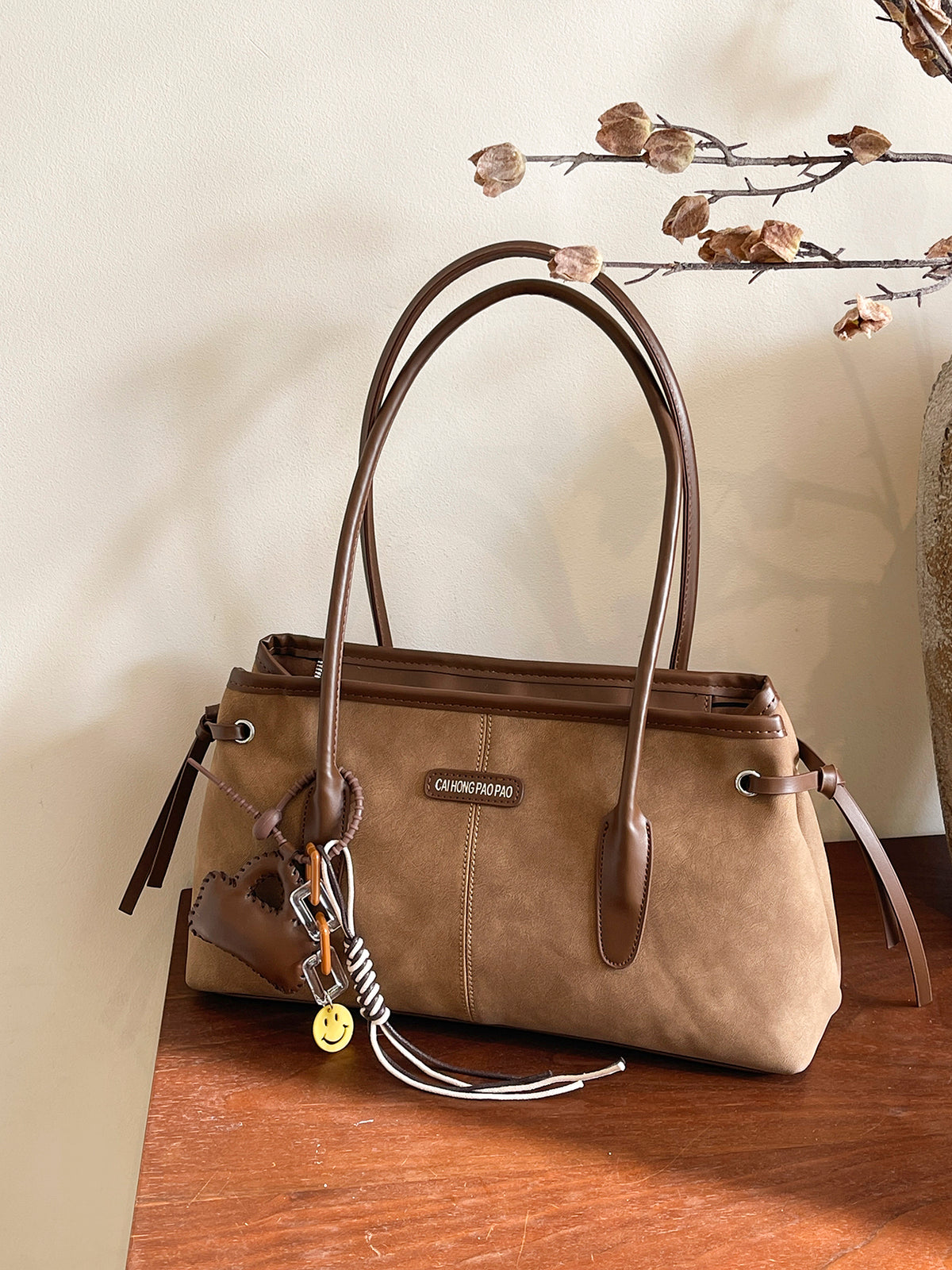 Modern Chic All-Season PU/Artificial Leather/Microfiber Leather, Suede/Oxford/Scrub Women's Shoulder Bags Tote Bags | Color: Khaki | Image 3