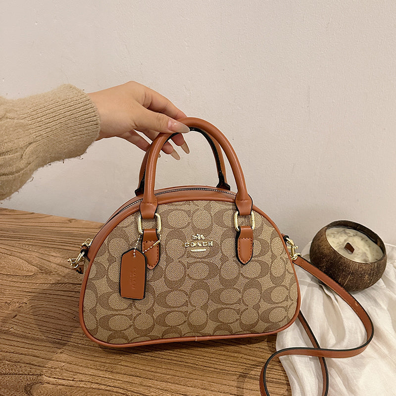 Modern Chic All-Season PU/Artificial Leather/Microfiber Leather Women's Handbags Other Bags | Color: Brown | Image 2
