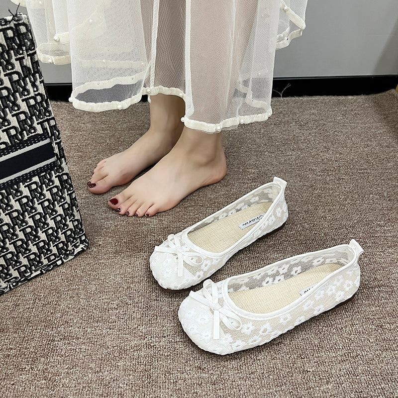 Modern Chic All-Season Lace/Mesh Women's Flat Shoes | Color: White | Image 3