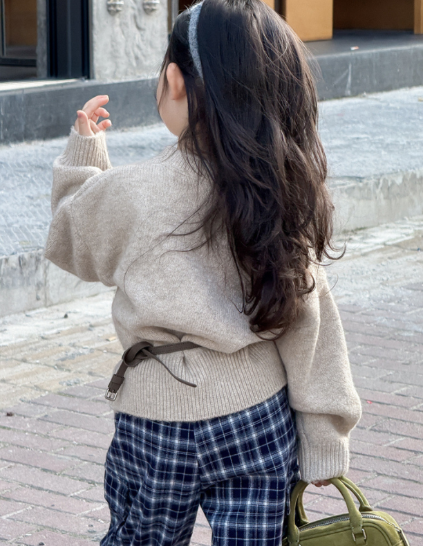 Modern Chic All-Season Casual Sporty Winter Girls' Sweater, Ages 4-14 | Color: As the Picture | Image 2