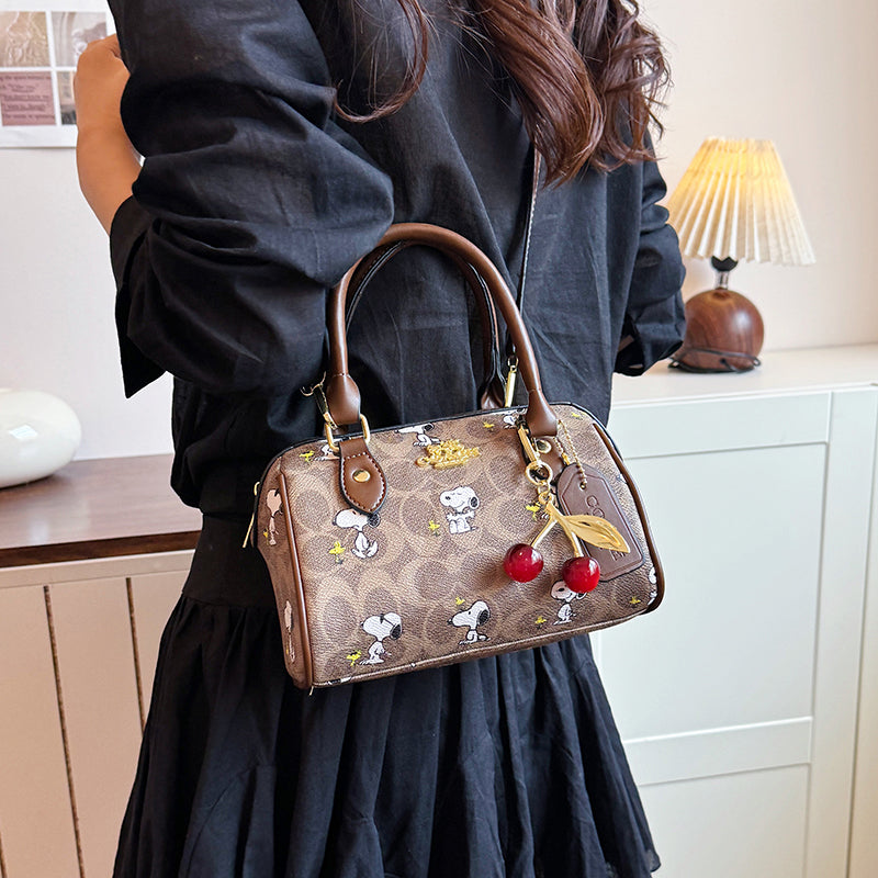 Modern Chic All-Season PU/Artificial Leather/Microfiber Leather Women's Handbags Other Bags | Color: Brown | Image 3
