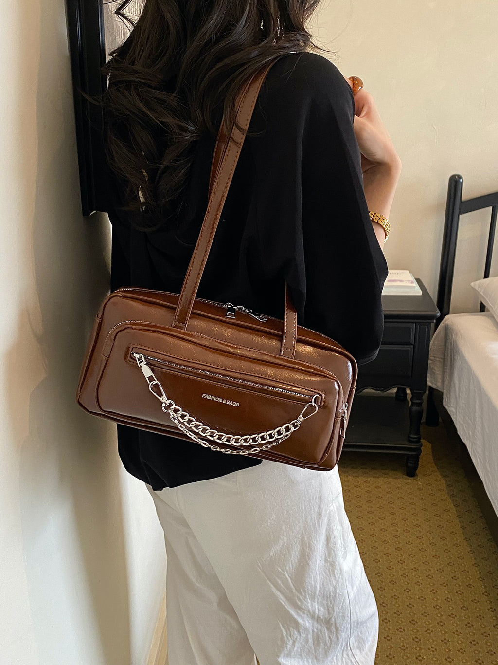 Modern Chic All-Season PU/Artificial Leather/Microfiber Leather Women's Shoulder Bags Other Bags | Color: Brown | Image 1