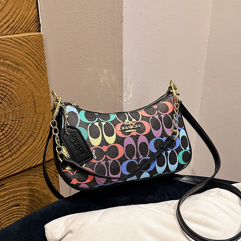 Modern Chic All-Season PU/Artificial Leather/Microfiber Leather Women's Handbags Other Bags | Color: Black | Image 3
