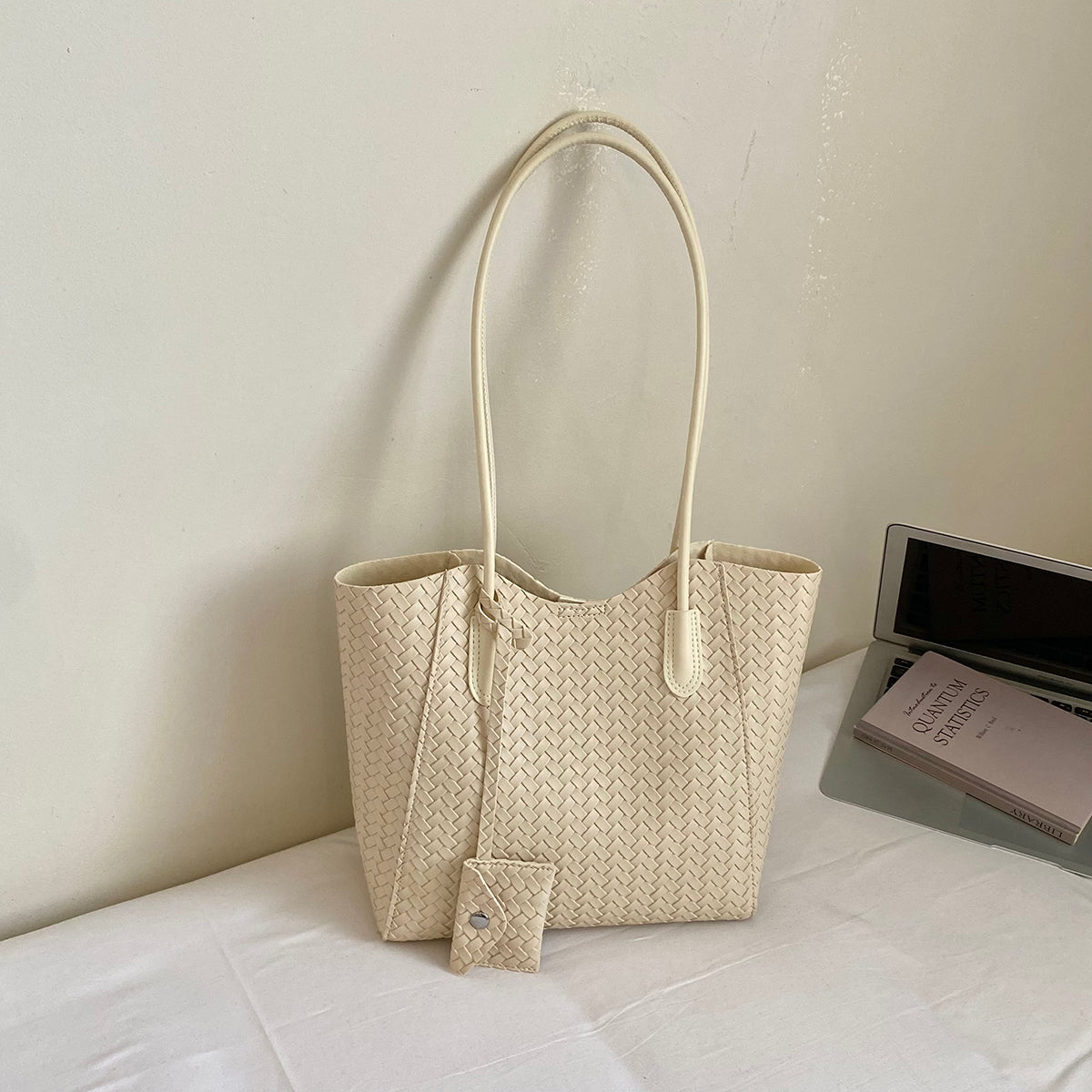 Trendy All-Season PU/Artificial Leather/Microfiber Leather Women's Handbags Tote Bags | Color: White | Image 1