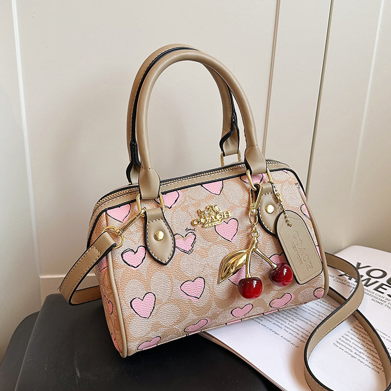 Modern Chic All-Season PU/Artificial Leather/Microfiber Leather Women's Handbags Other Bags | Color: Khaki | Image 1