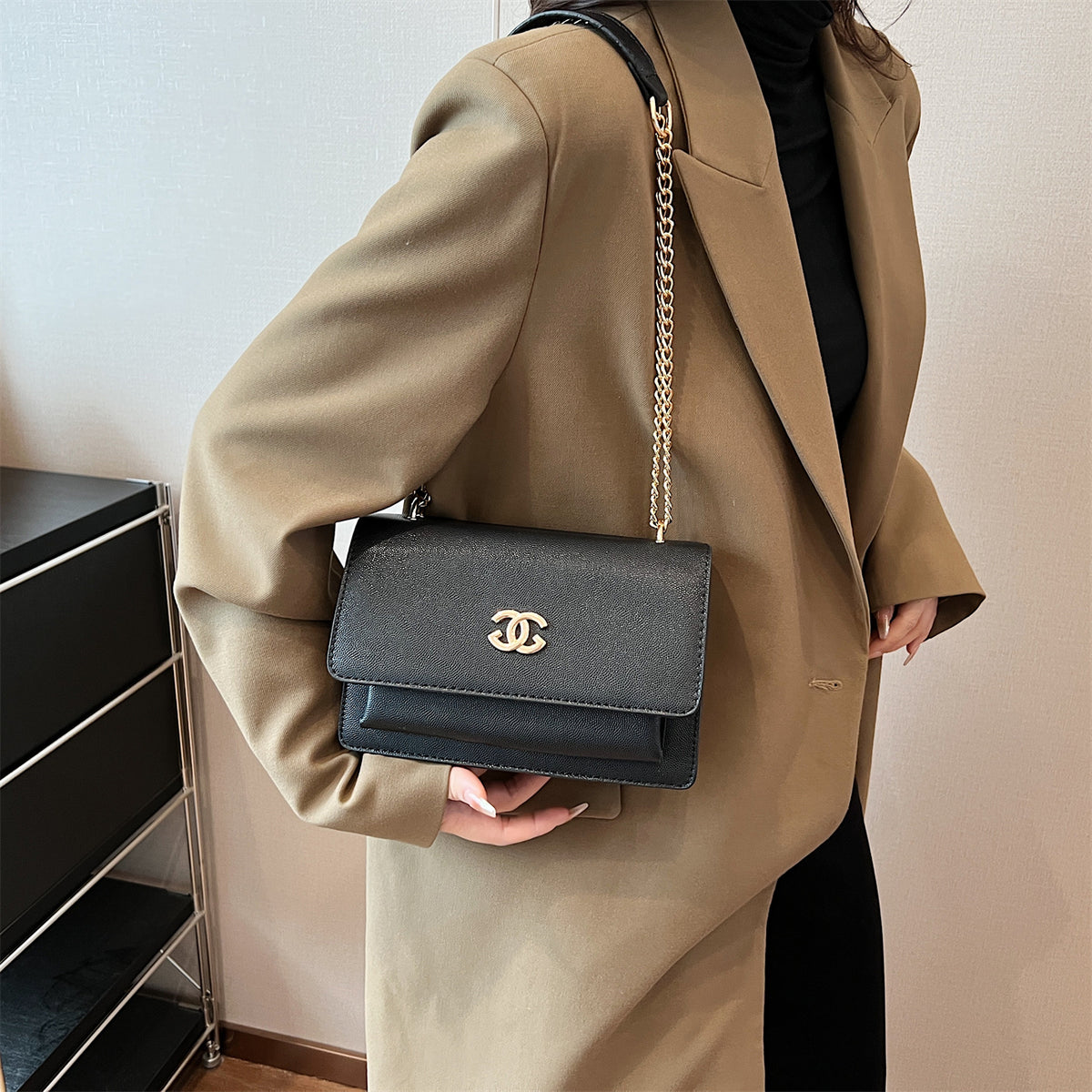 Modern Chic All-Season PU/Artificial Leather/Microfiber Leather Women's Crossbody Bags Other Bags | Color: Black | Image 1