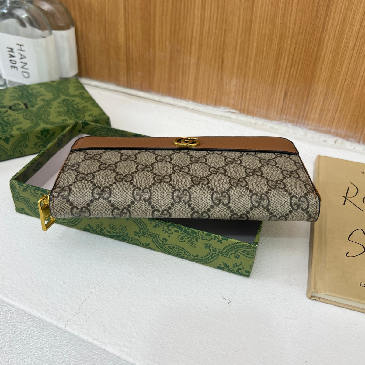 Modern Chic All-Season PU/Artificial Leather/Microfiber Leather, Cloth / Textile Women's Functional Bags Purses/Wallet | Color: Brown | Image 2