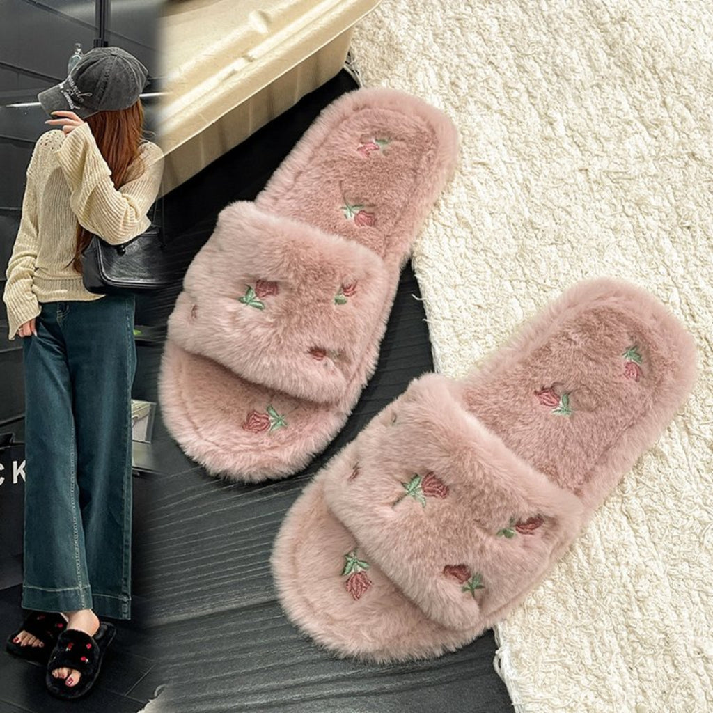 Modern Chic All-Season Cloth / Textile Women's Home Slippers | Color: Pink | Image 3