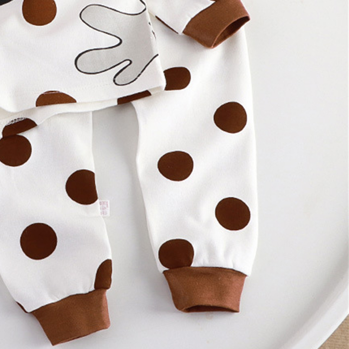 Minimalist Autumn 2-Piece Unisex Kids' Pajama Set, Ages 2-9 | Color: Coffee&White | Image 2