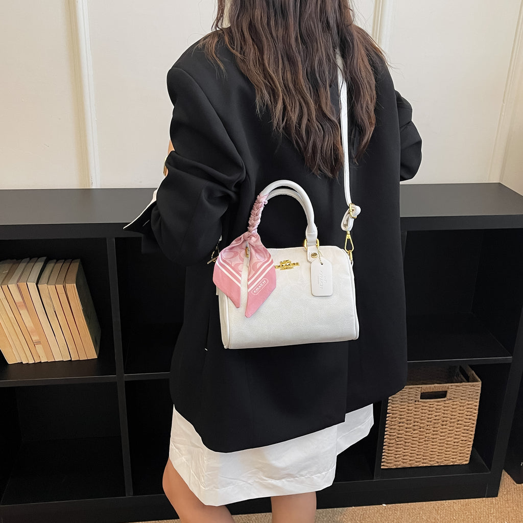 Modern Chic All-Season PU/Artificial Leather/Microfiber Leather Women's Crossbody Bags Other Bags | Color: White | Image 1