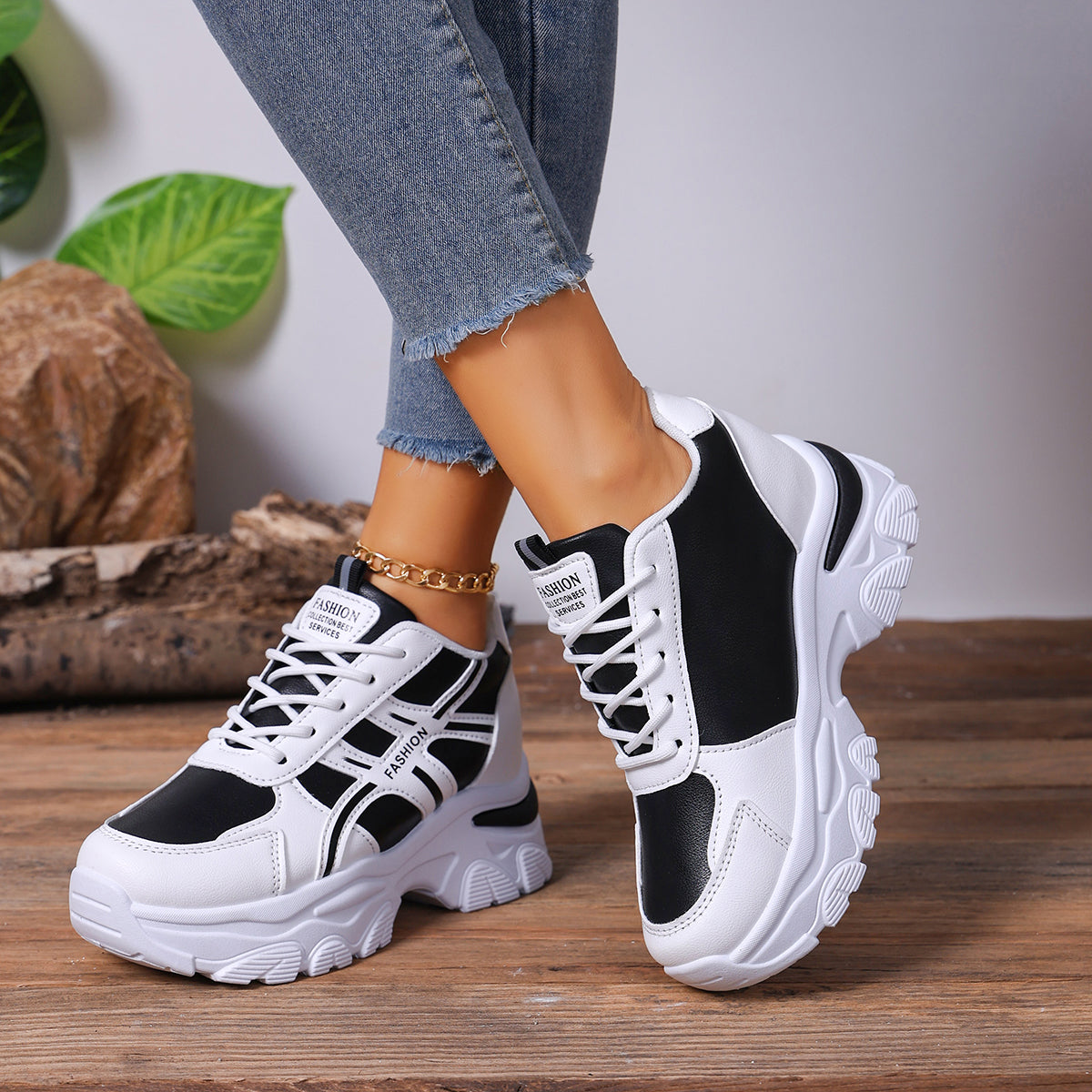 Modern Chic All-Season PU/Artificial Leather/Microfiber Leather Women's Casual Shoes | Color: Black | Image 1