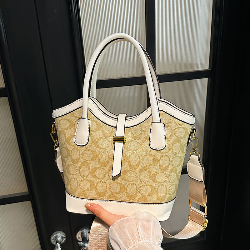 Modern Chic All-Season PU/Artificial Leather/Microfiber Leather Women's Crossbody Bags Other Bags | Color: Beige | Image 2