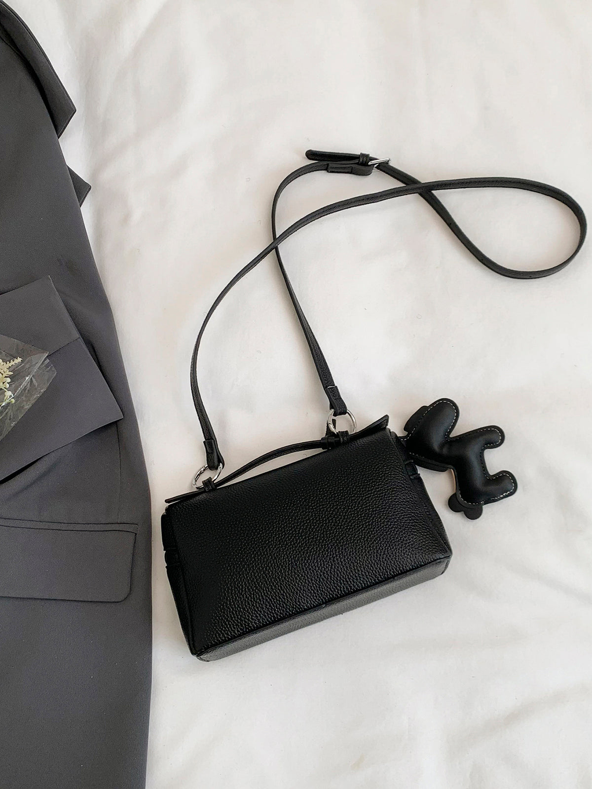 Modern Chic All-Season PU/Artificial Leather/Microfiber Leather Women's Crossbody Bags Box Bags | Color: Black | Image 2