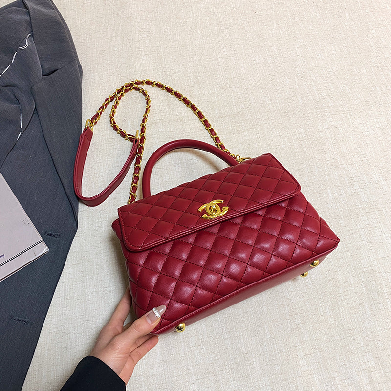 Modern Chic All-Season PU/Artificial Leather/Microfiber Leather Women's Handbags Other Bags | Color: Red | Image 3