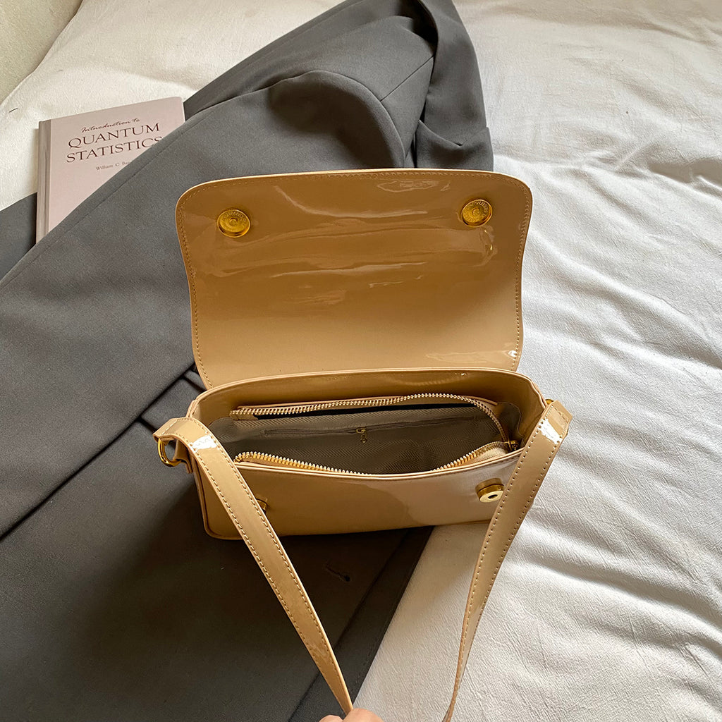 Modern Chic All-Season PU/Artificial Leather/Microfiber Leather Women's Handbags Other Bags | Color: Khaki | Image 2