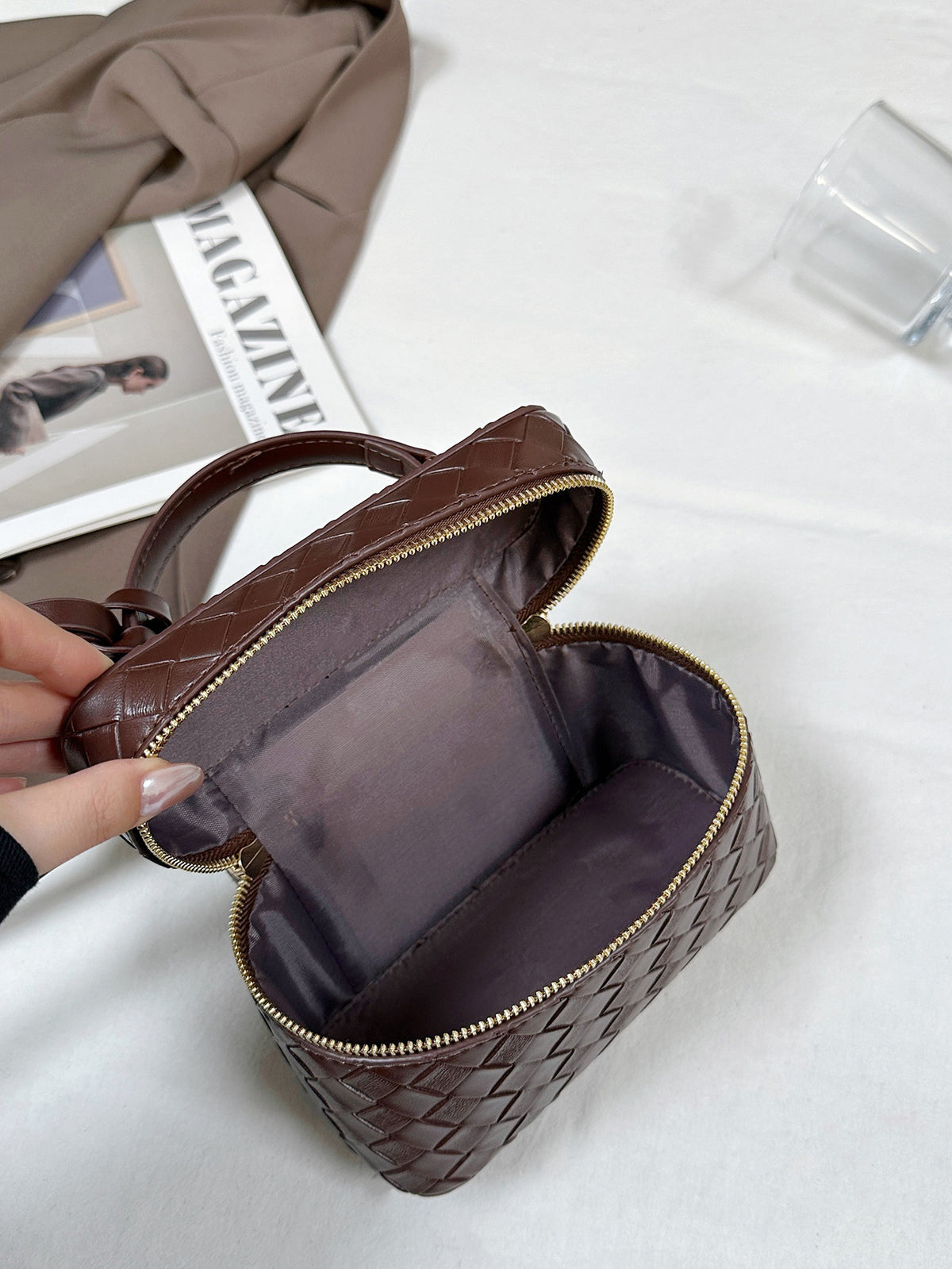 Modern Chic All-Season PU/Artificial Leather/Microfiber Leather Women's Crossbody Bags Box Bags | Color: Coffee | Image 3