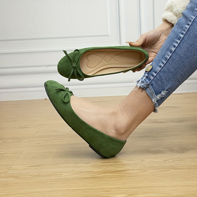 Modern Chic All-Season Cloth / Textile Women's Flat Shoes | Color: Green | Image 1