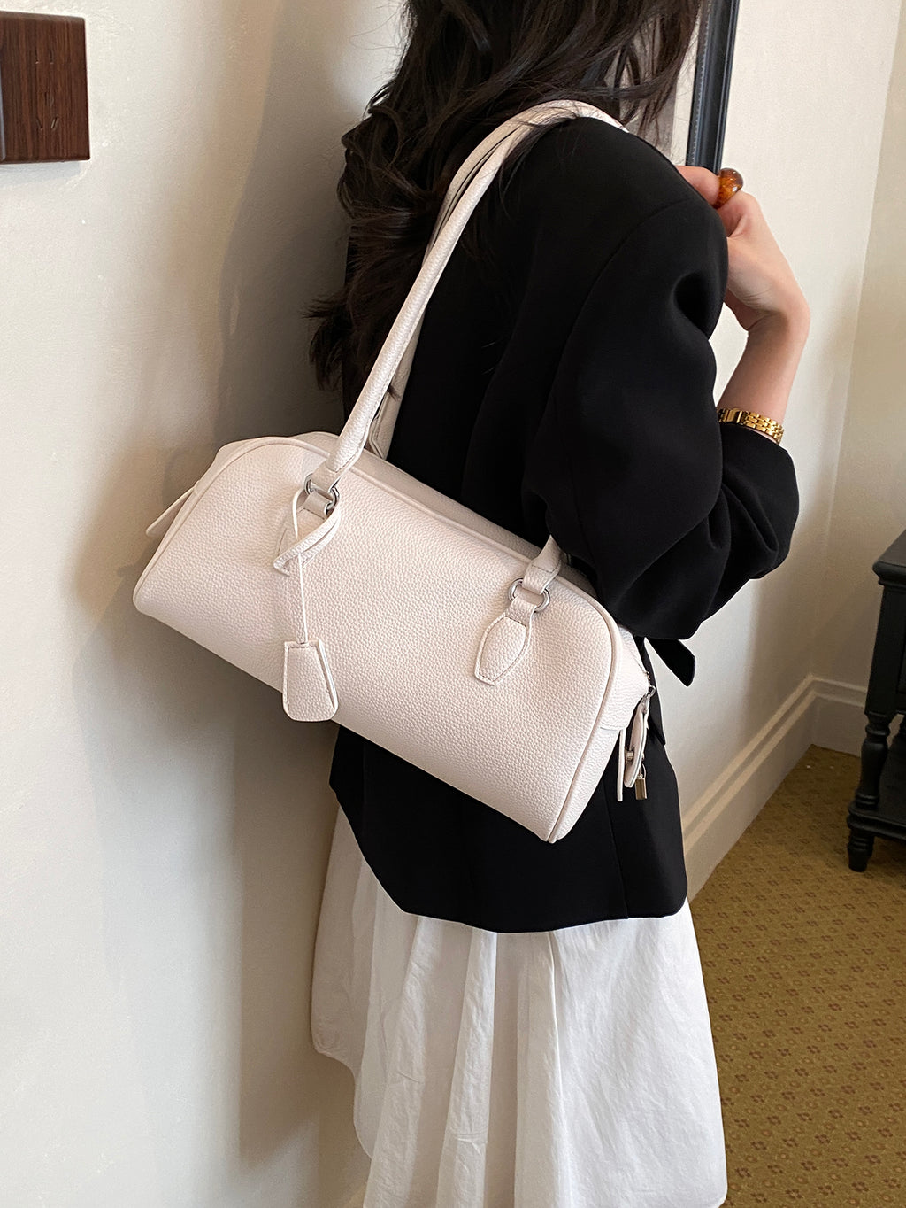 Modern Chic All-Season PU/Artificial Leather/Microfiber Leather Women's Shoulder Bags Underarm Bags | Color: White | Image 1