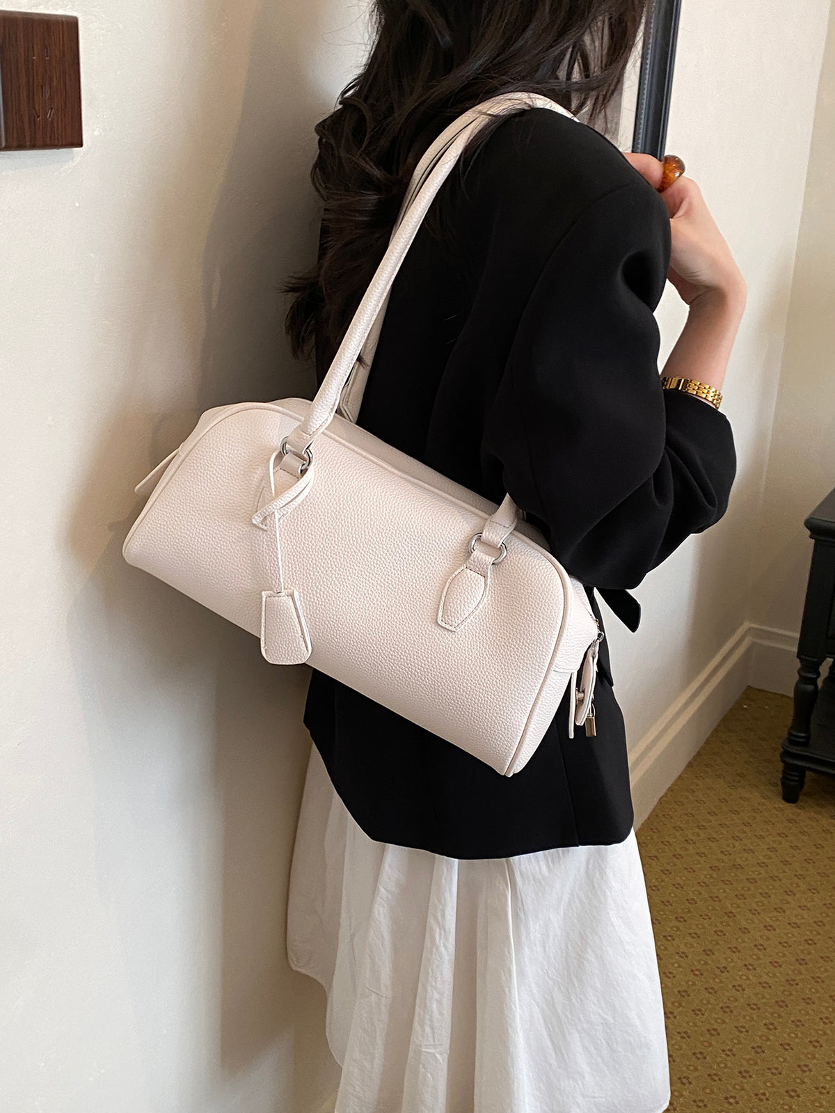 Modern Chic All-Season PU/Artificial Leather/Microfiber Leather Women's Shoulder Bags Underarm Bags | Color: White | Image 1
