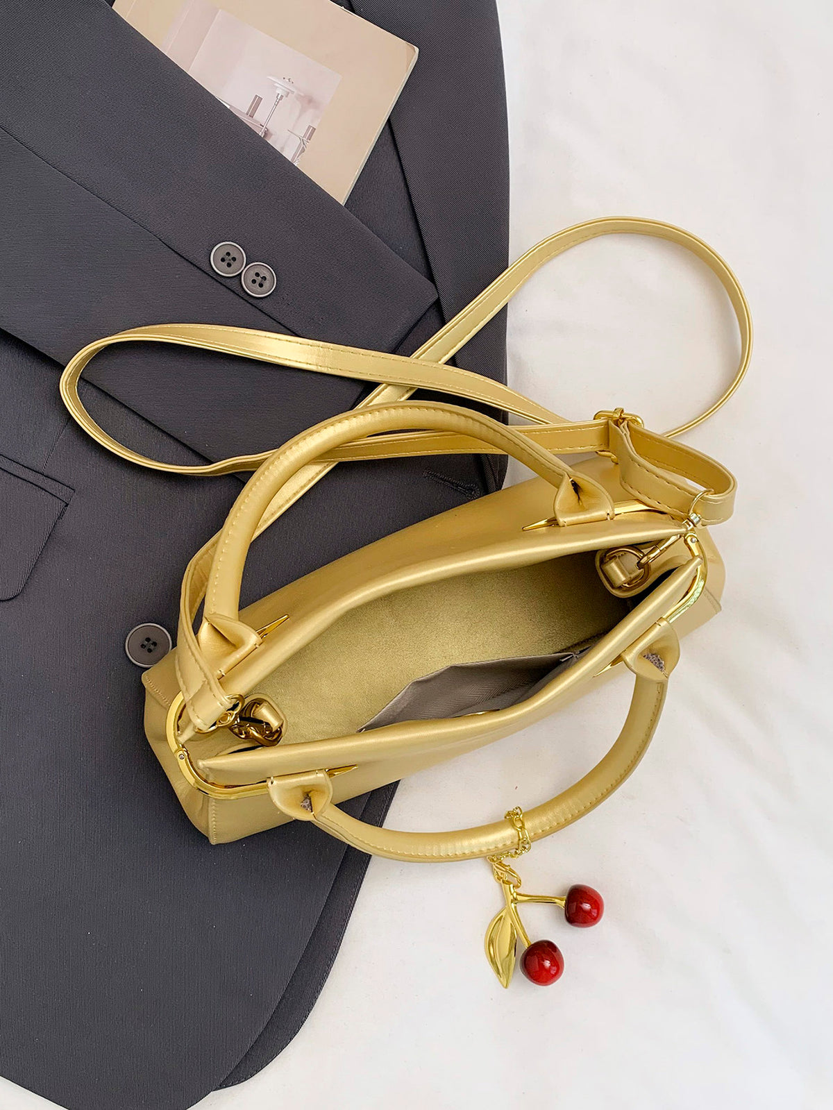 Modern Chic All-Season PU/Artificial Leather/Microfiber Leather Women's Crossbody Bags Other Bags | Color: Gold | Image 3