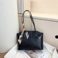Modern Chic All-Season PU/Artificial Leather/Microfiber Leather Women's Shoulder Bags Underarm Bags | Color: Black | Image 1