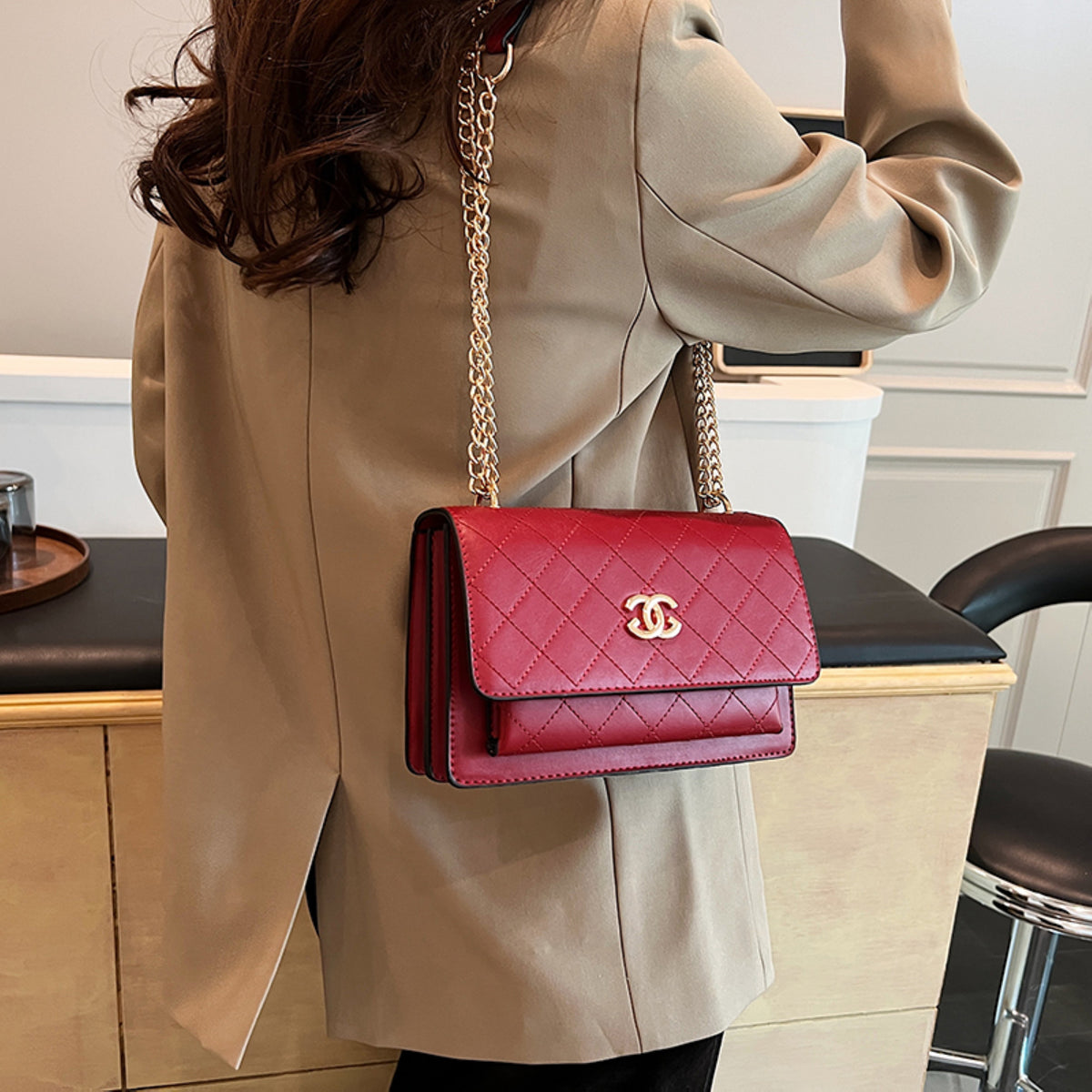 Modern Chic All-Season PU/Artificial Leather/Microfiber Leather Women's Handbags Other Bags | Color: Red | Image 3