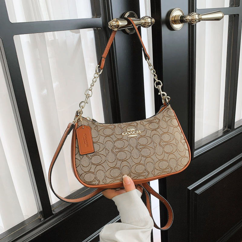 Modern Chic All-Season PU/Artificial Leather/Microfiber Leather Women's Handbags Other Bags | Color: Brown | Image 1