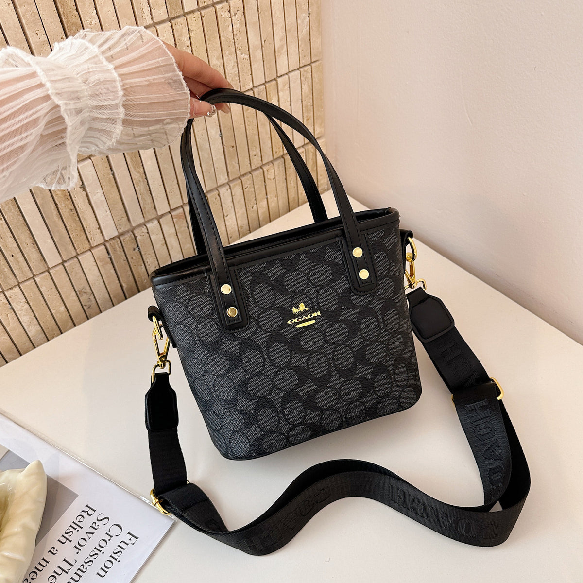 Modern Chic All-Season PU/Artificial Leather/Microfiber Leather Women's Crossbody Bags Other Bags | Color: Black | Image 2