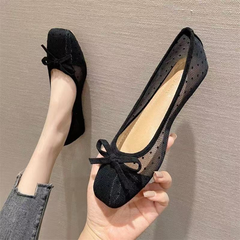 Modern Chic All-Season Lace/Mesh Women's Flat Shoes | Color: Black | Image 3