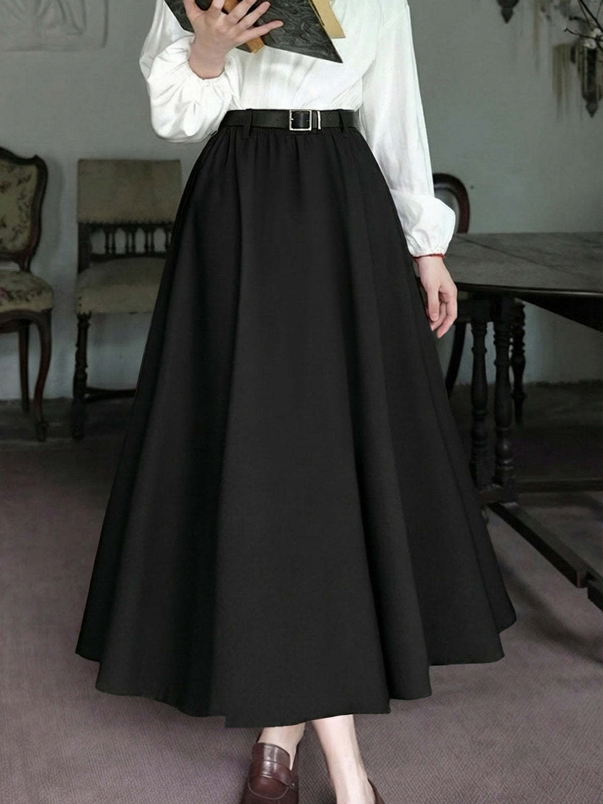 Minimalist Autumn Skirt | Color: Black | Image 1
